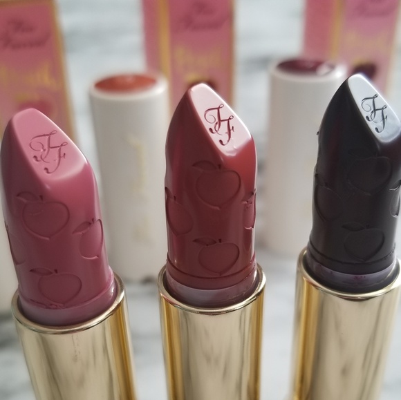 Too Faced Peach Kiss "Got Peach" Lipstick - Picture 2 of 4
